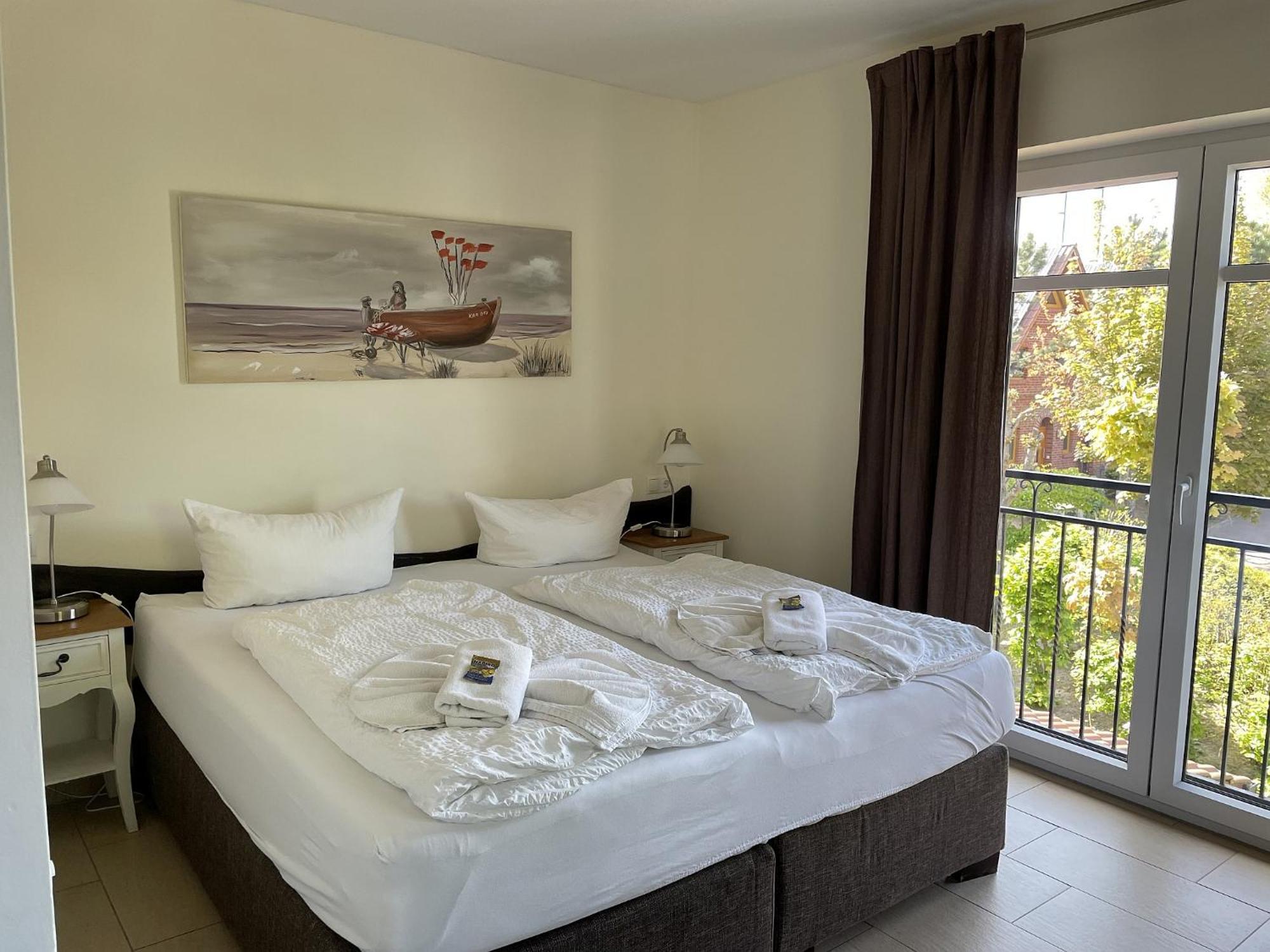 Usedom Bike Hotel & Suites Karlshagen Exterior foto