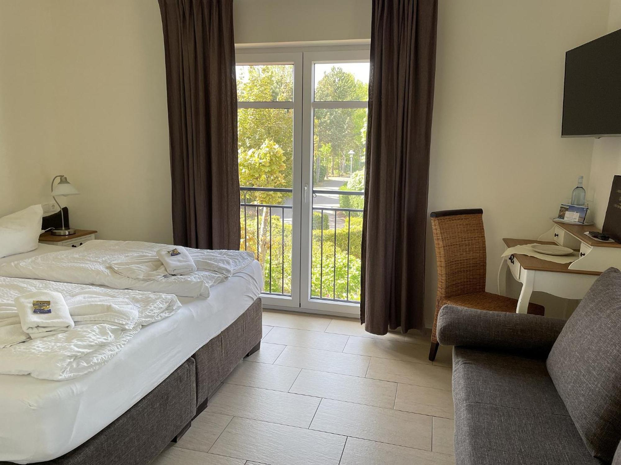 Usedom Bike Hotel & Suites Karlshagen Exterior foto