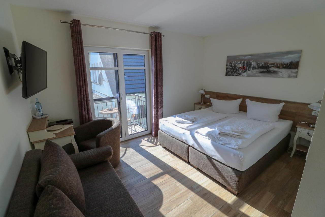 Usedom Bike Hotel & Suites Karlshagen Exterior foto