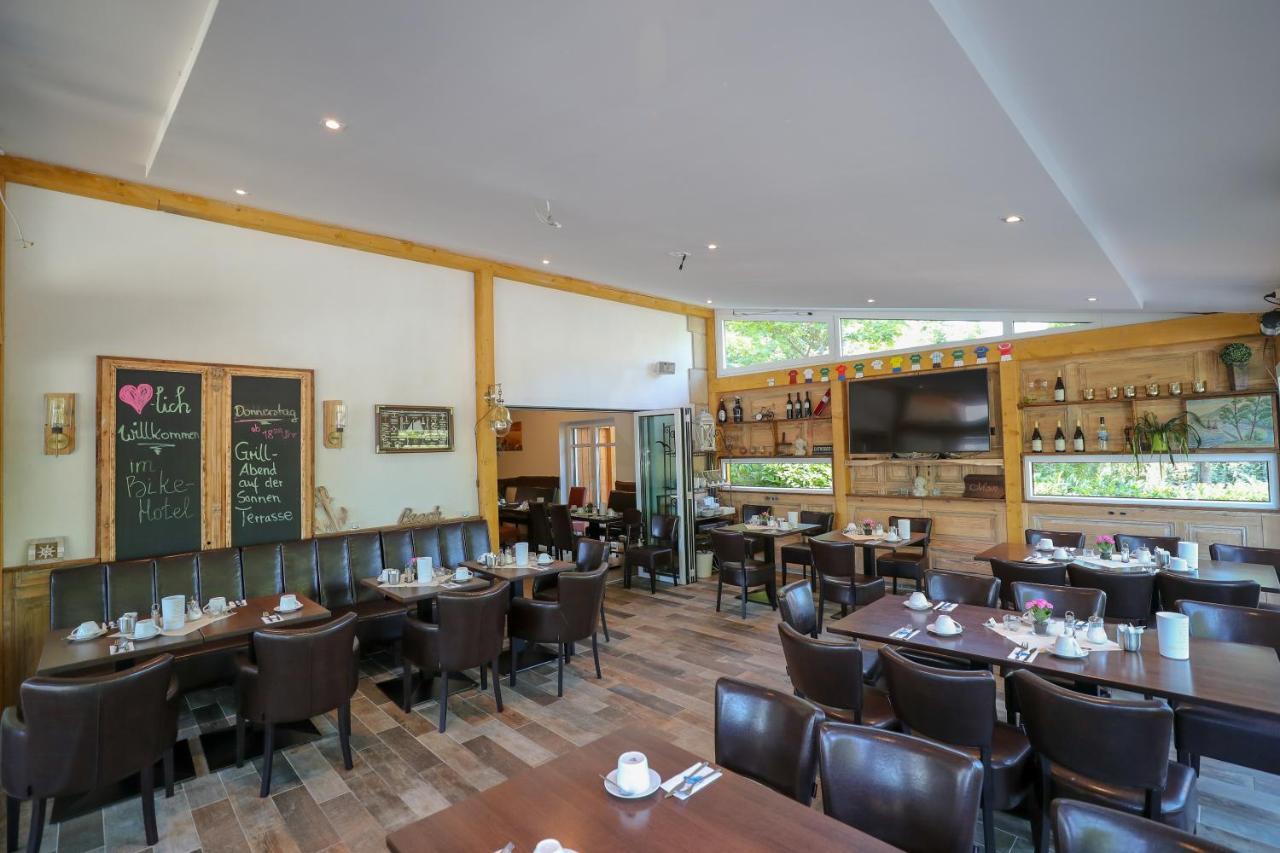 Usedom Bike Hotel & Suites Karlshagen Exterior foto